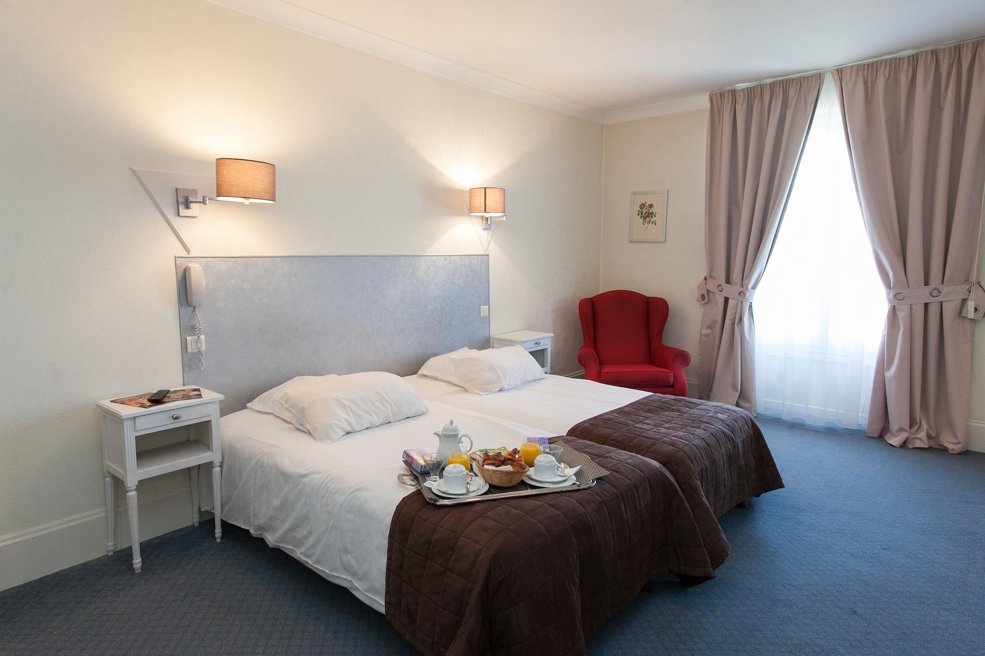 Hotel Cosmos & Spa Contrexéville Εξωτερικό φωτογραφία