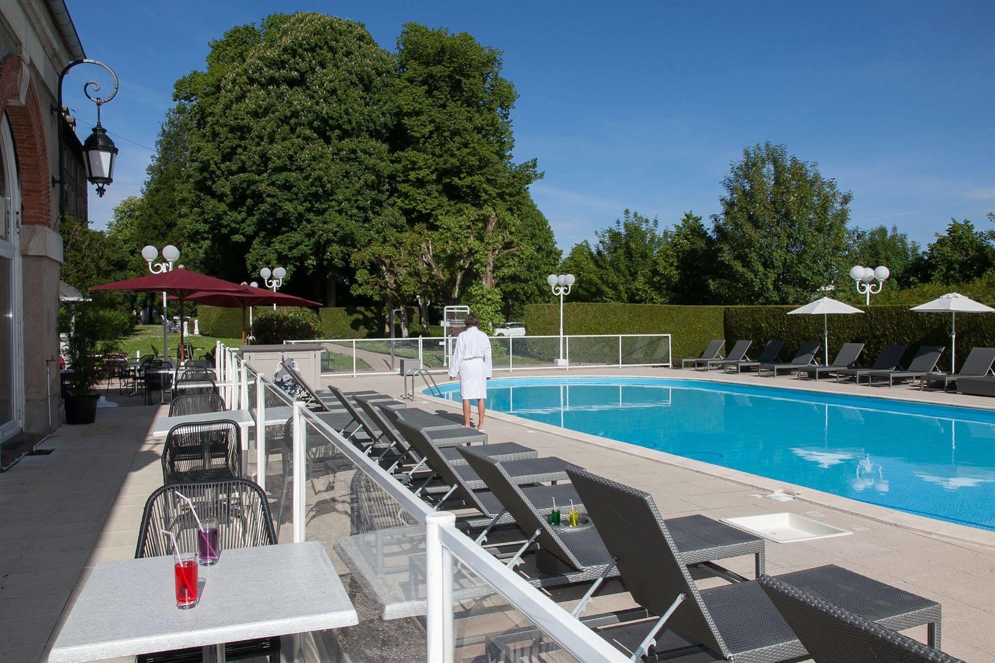 Hotel Cosmos & Spa Contrexéville Εξωτερικό φωτογραφία