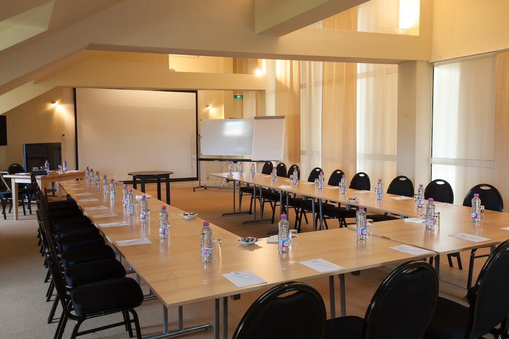 Hotel Cosmos & Spa Contrexéville Εξωτερικό φωτογραφία