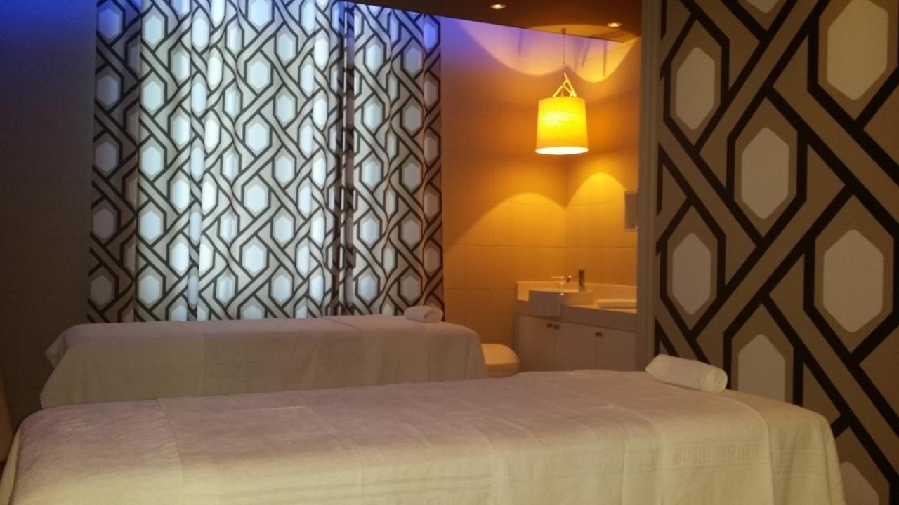 Hotel Cosmos & Spa Contrexéville Εξωτερικό φωτογραφία