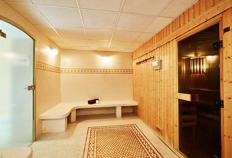 Hotel Cosmos & Spa Contrexéville Εξωτερικό φωτογραφία